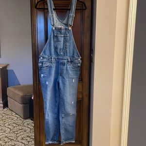 LEVIS Distressed Denim Overalls size small, worn twice